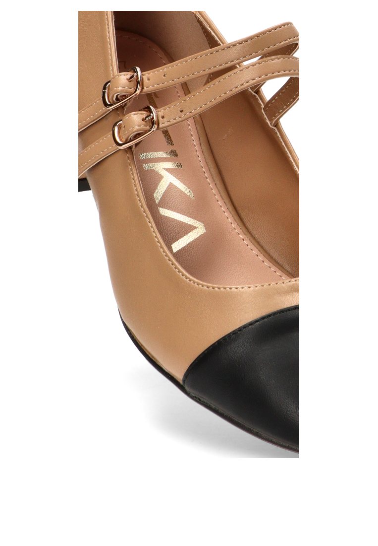 MOCASINES DOBLE HEBILLA THALIA 63306 ETIKA MUJER CAMEL