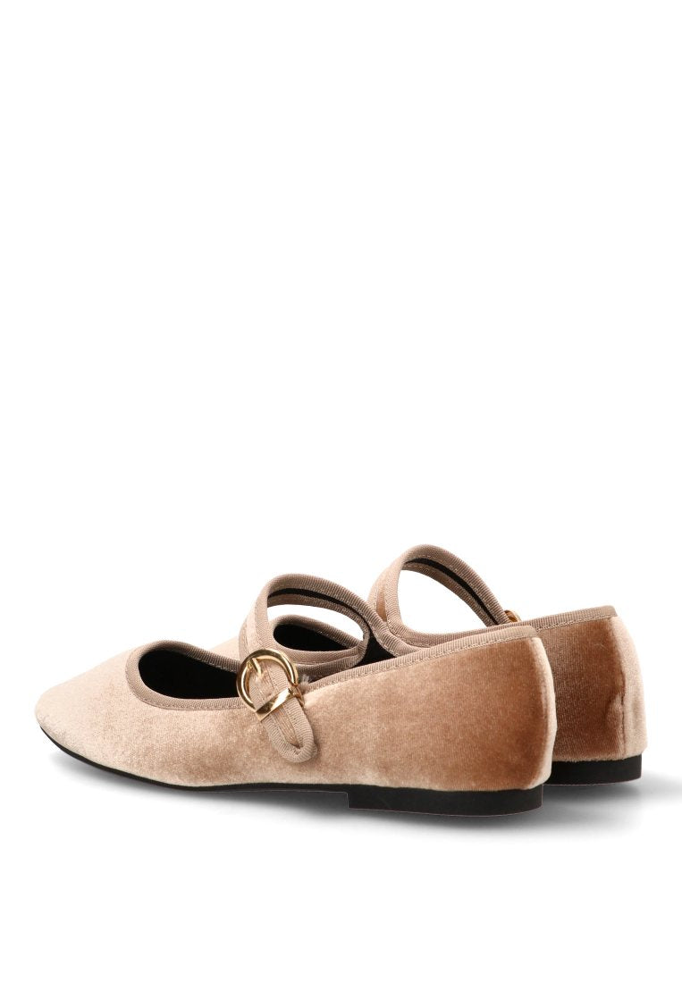 BAILARINA ANTELINA ESTOCOLMO 01 63307 ETIKA MUJER ARENA