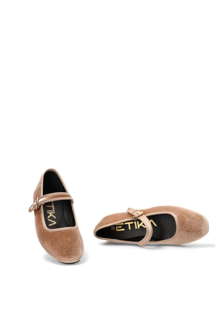 BAILARINA ANTELINA ESTOCOLMO 01 63307 ETIKA MUJER ARENA