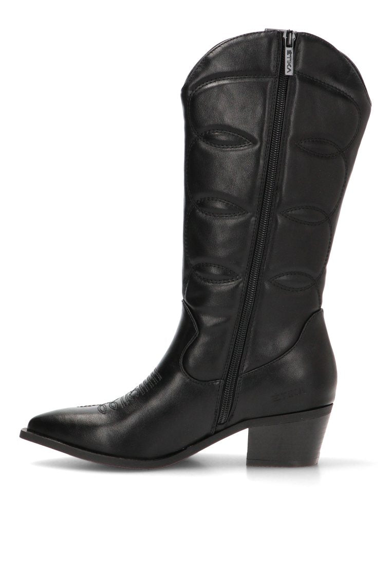 BOTA CAMPERA VALLEY 110540 ETIKA MUJER NEGRO