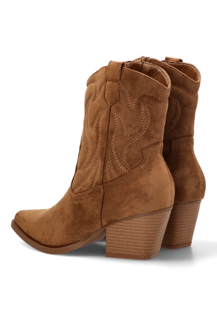 BOTIN CAMPERO PESPUNTES MARIE 110542 ETIKA MUJER CAMEL