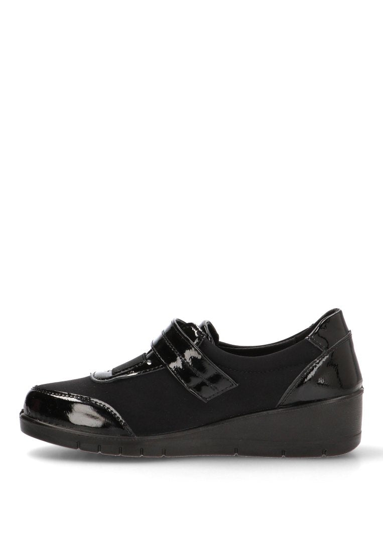 MOCASIN VELCRO BRILLOS THEA 01 60020 ARMONY MUJER NEGRO