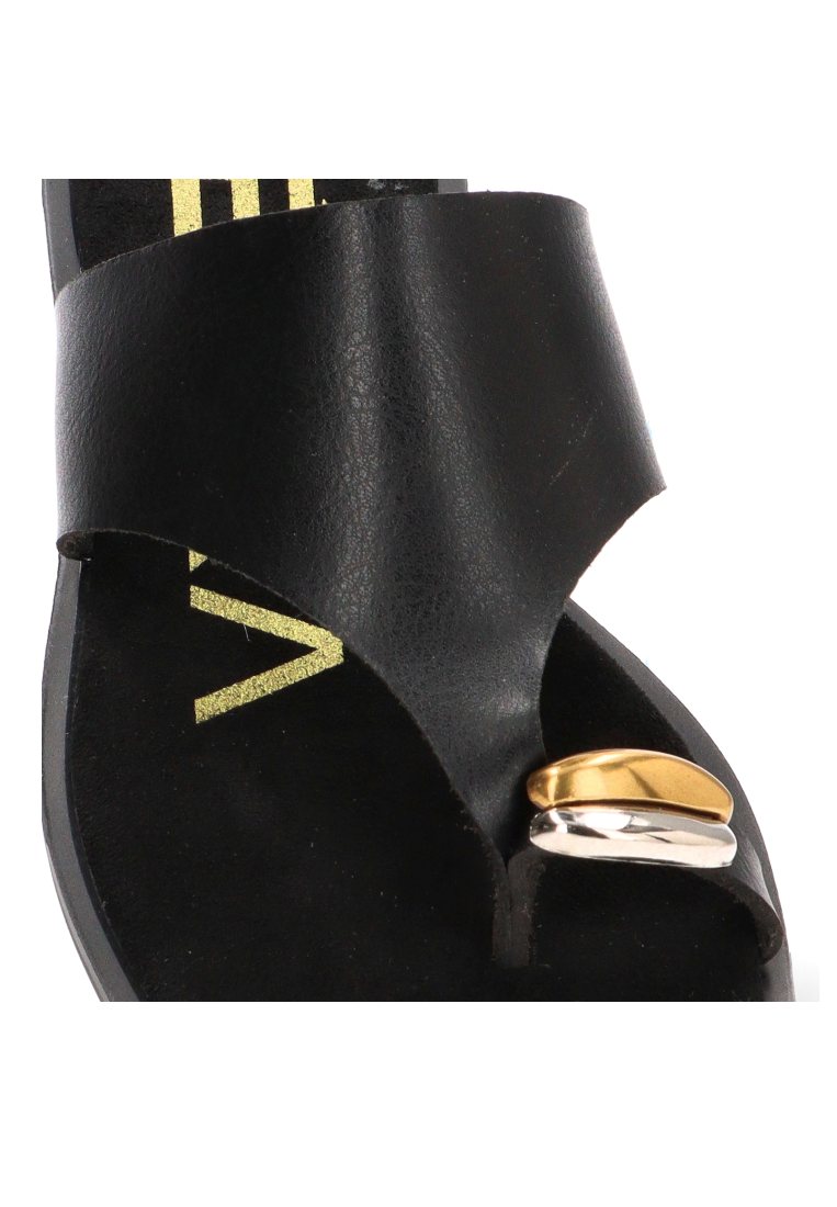 SANDALIA DEDO CAPRI 10172 ETIKA MUJER NEGRO