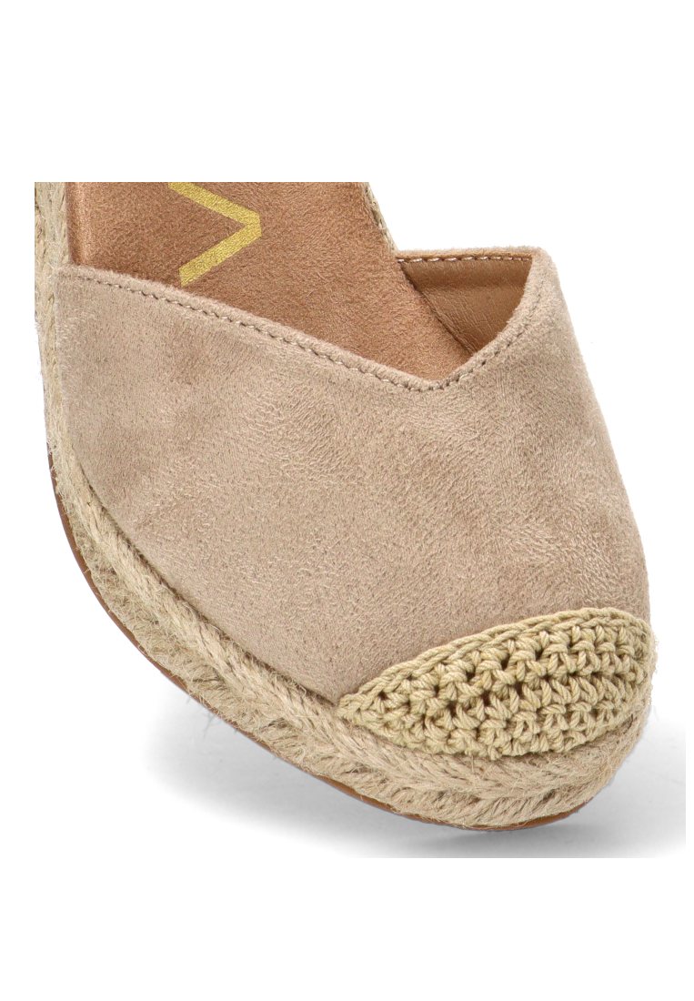 ESPARTEyA CON CUyA MEDIA LA REYA 20010 ETIKA MUJER BEIGE