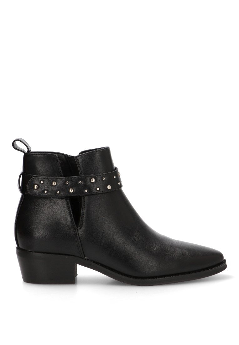 BOTIN TACHAS VALENTINA 110549 ETIKA, MUJER NEGRO