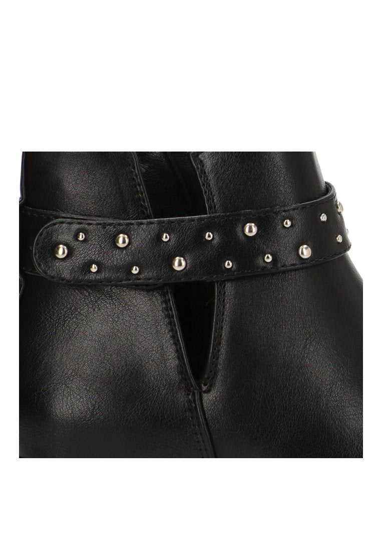 BOTIN TACHAS VALENTINA 110549 ETIKA, MUJER NEGRO